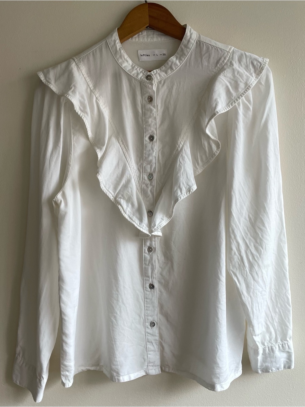 Lefties White Ruffle Front Blouse 100% Lyocell Long Sleeve Button Up Size L